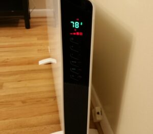 De’Longhi SlimStyle heater control panel showing 78°F with heat level indicator bars